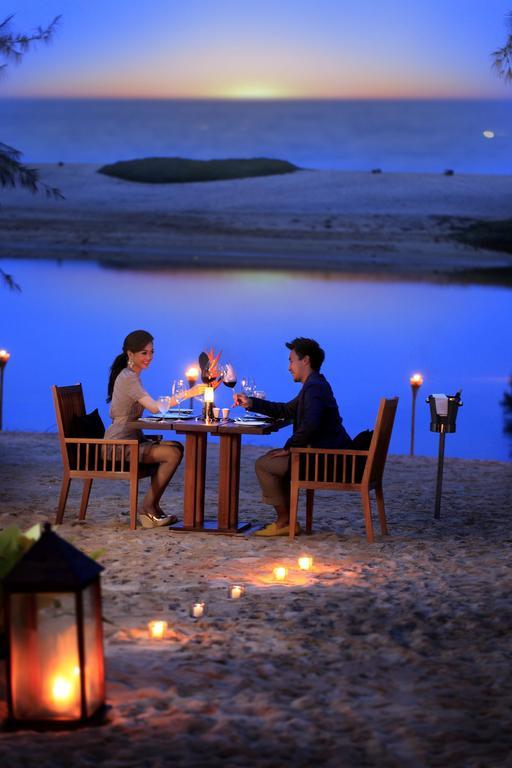 Wanakarn Beach Resort & Spa Phang-nga Restaurant foto