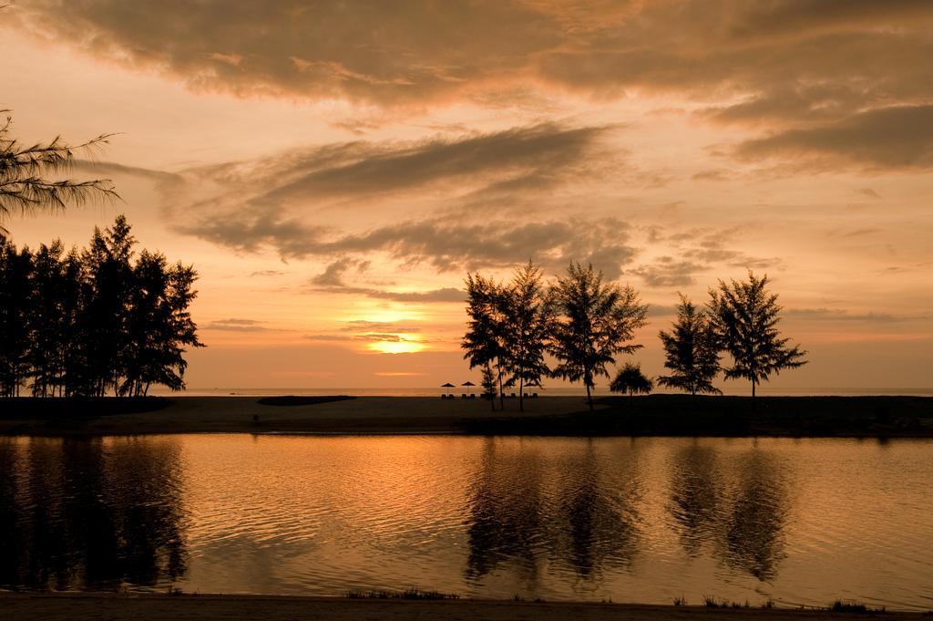 Wanakarn Beach Resort & Spa Phang-nga Exterior foto