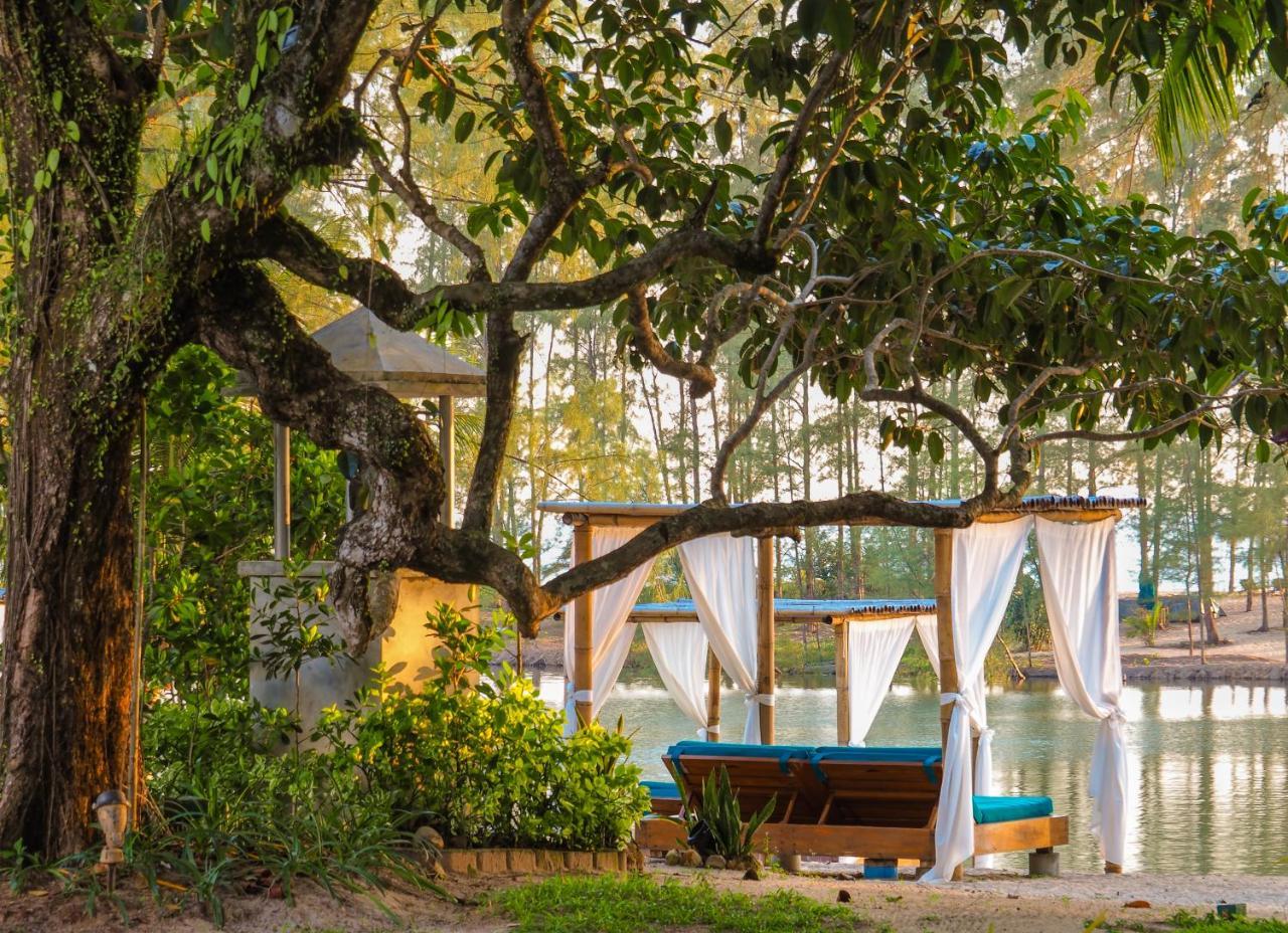 Wanakarn Beach Resort & Spa Phang-nga Exterior foto